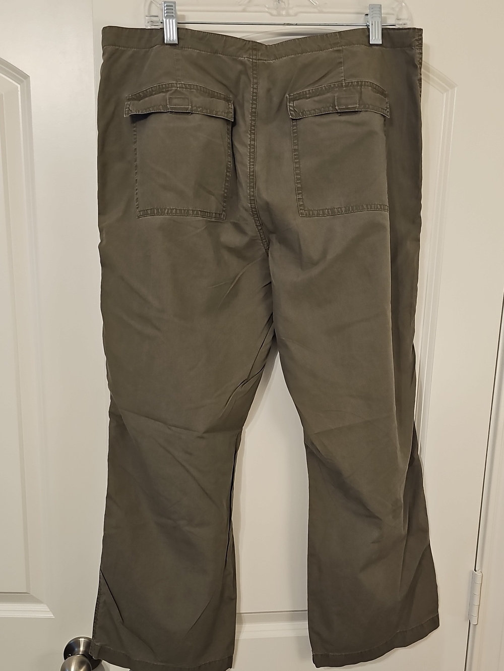 Calvin Klein Jeans Olive Green Cotton Pants - Picture 2 of 13
